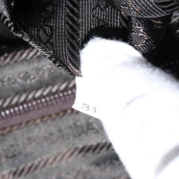 PRADA Shoulder Bag Nylon Khaki Auth 74877 - Picture 11 of 16